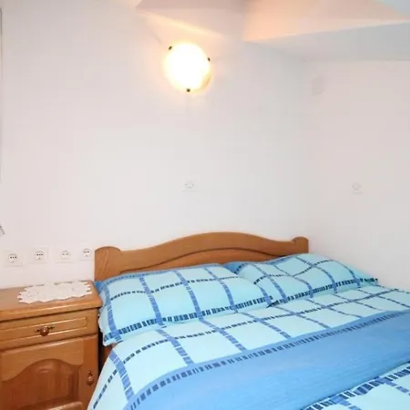 Apartment With Wifi Susak, Losinj - 8047 Susak