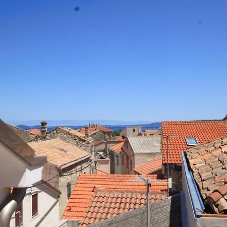 Apartment With Wifi Susak, Losinj - 8047 *