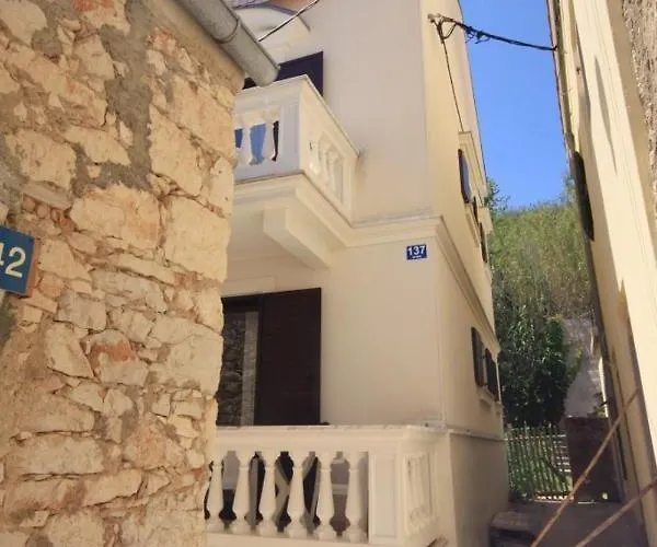 公寓 With Wifi Susak, Losinj - 8047 *